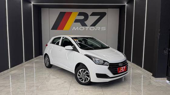 HYUNDAI HB20 1.0 COMFORT 12V FLEX 4P MANUAL